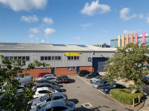 West Cross Industrial Park, 12 Shield Drive, Brentford, TW8