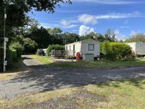 B4268, Pentre Meyrick, Cowbridge, CF71