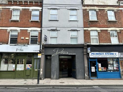 79 Askew Road, Shepherds Bush, London, W12
