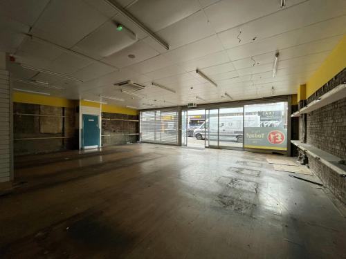 341-343 Green Lanes, Palmers Green, London, N13