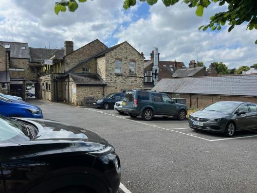 14-18 Station Road, Harpenden, AL5