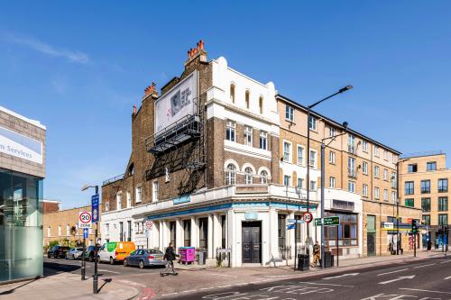595-597 Commercial Road, Limehouse, London, E1
