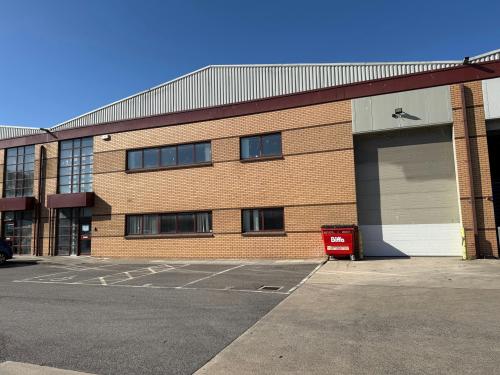 Unit 8 Dunbeath Court, Elgin Industrial Estate, Swindon, SN2