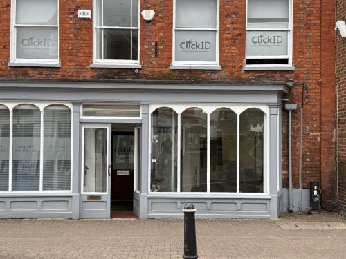 71, High Street, Burnham, Slough, SL1