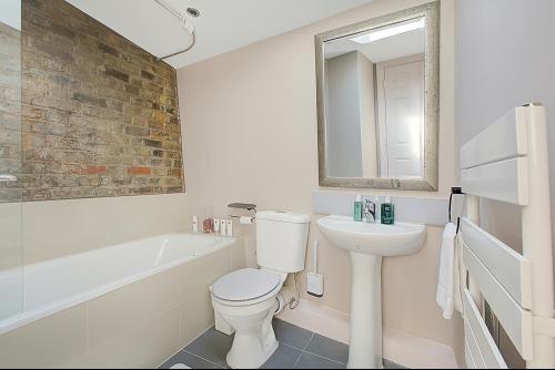 340 Old Street, London, EC1V