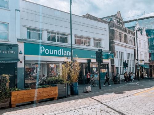 650-652 High Road, Leytonstone, London, E11
