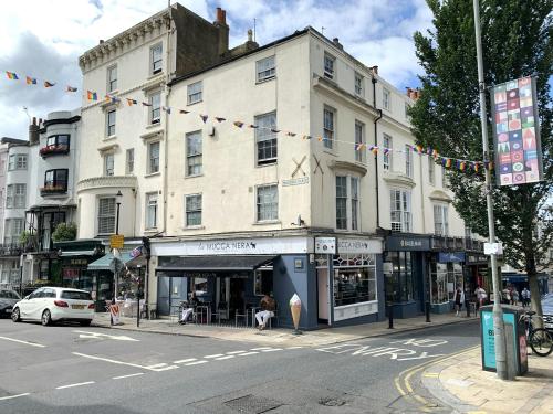 107 St. James's Street, Brighton, BN2