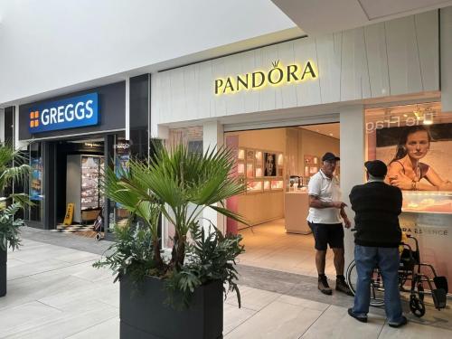 Unit 10, Harpur Centre, Horne Lane Mall, Bedford, MK40
