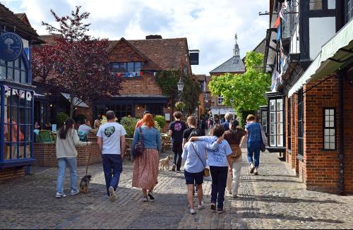 5A Lion & Lamb Yard, Farnham, GU9