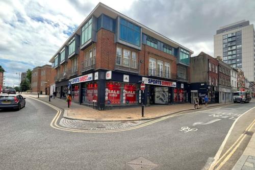 Unit 1, 13-17 High Street, Maidenhead, SL6