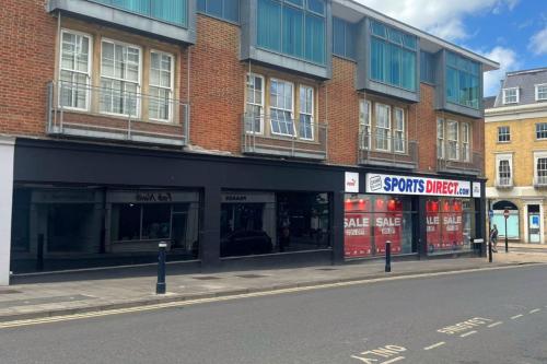 Unit 4, 13-17 High Street, Maidenhead, SL6