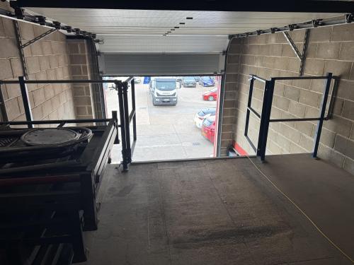 Unit 18, Salisbury Road, Sarum Complex, Uxbridge, UB8