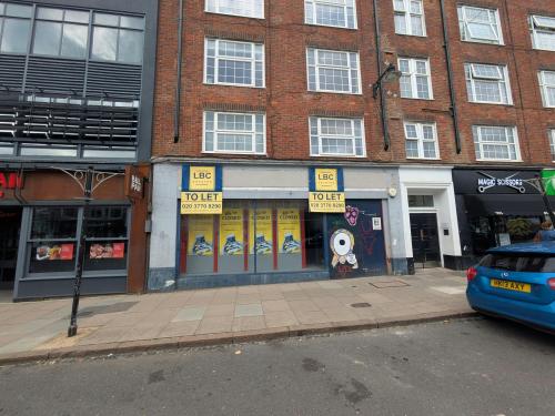 221 High Street, Guildford, GU1