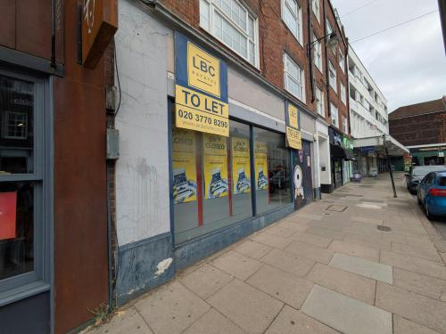 221 High Street, Guildford, GU1