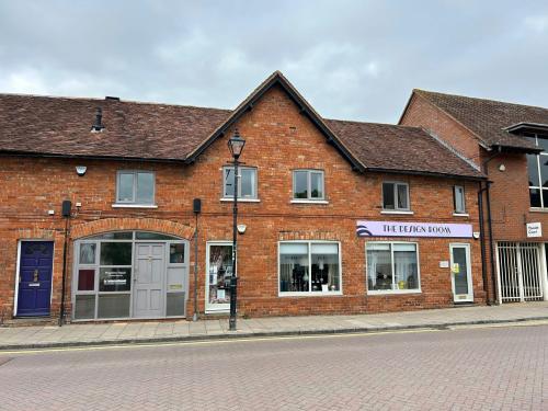 7/9 High Street, Theale, Reading, RG7