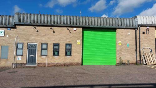 Unit 3 Springwood Court, Springwood Industrial Estate, Braintree, CM7