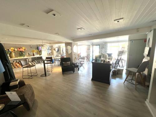 60-62 East Street, Horsham, RH12