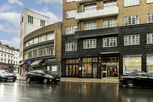 38C Kensington Church Street, Kensington, London, W8