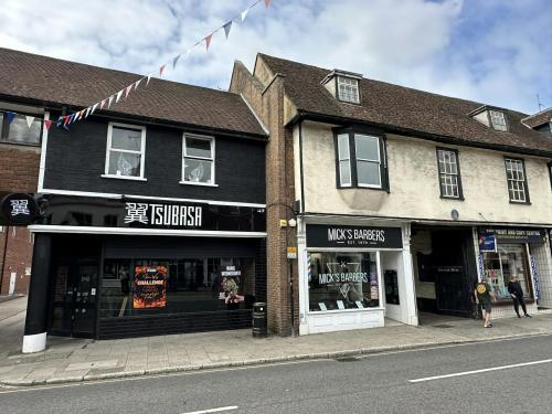 47 High Street, Ware, SG12