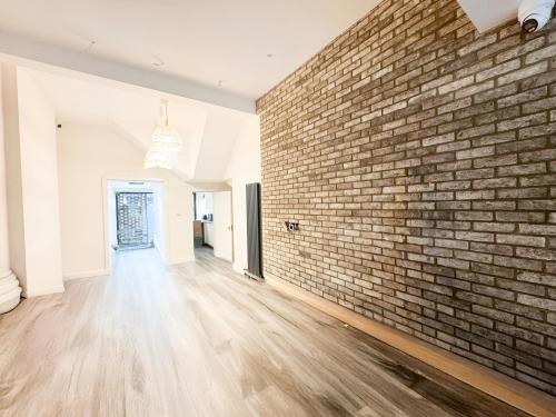 1 Denbigh Road, Notting Hill, London, W11