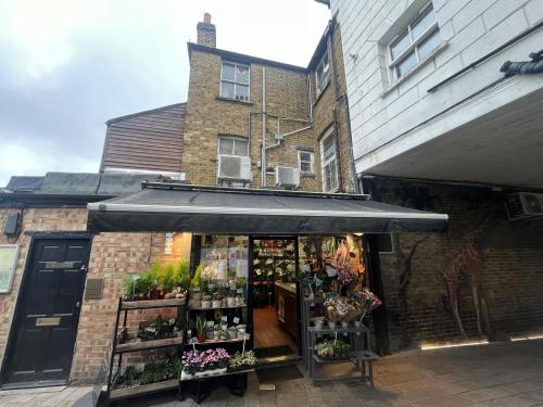 252 High Street, Bromley, BR1