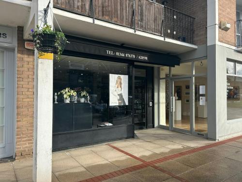 63 Chobham Road, Sunningdale, SL5
