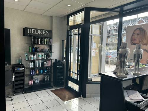 63 Chobham Road, Sunningdale, SL5