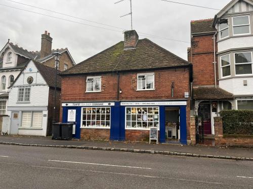 Clieve Cottages, 1 & 2 High Street, Cookham, SL6