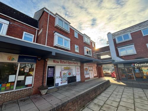 6, Dukes Mill Centre, Broadwater Road, Romsey, SO51