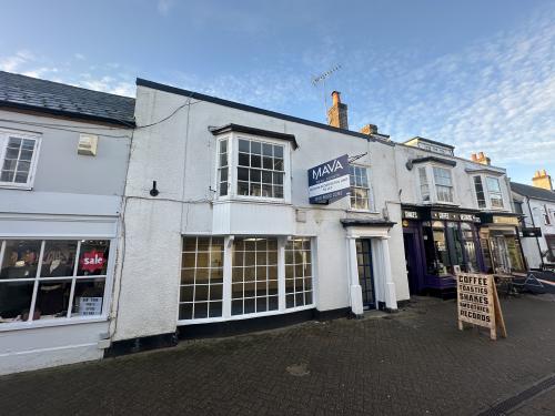 12 High Street, Hythe, Southampton, SO45