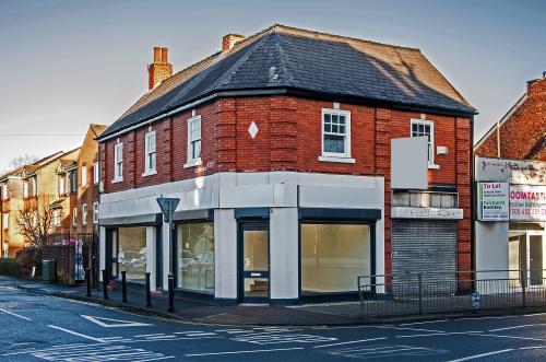 209 London Road, Stockport, SK7