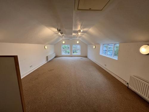 10A Weston Road, Aston Clinton, Aylesbury, HP22