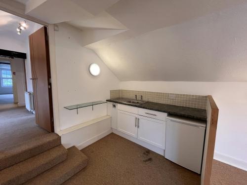 10A Weston Road, Aston Clinton, Aylesbury, HP22