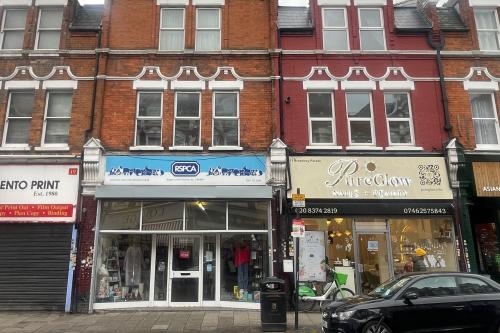 18, Broadway Parade, Crouch End, London, N8