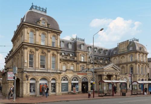 8-10 Great Hall Arcade, Mount Pleasant Road, Tunbridge Wells, TN1