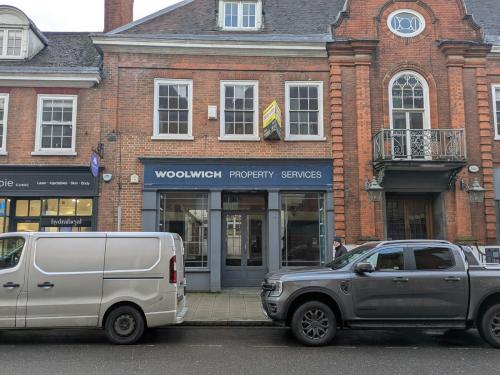 224 High Street, Guildford, GU1