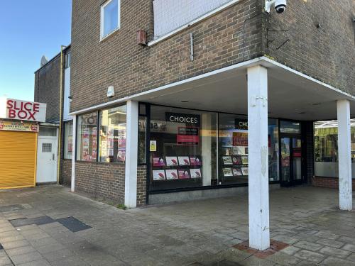 5 Broad Walk, Crawley, RH10