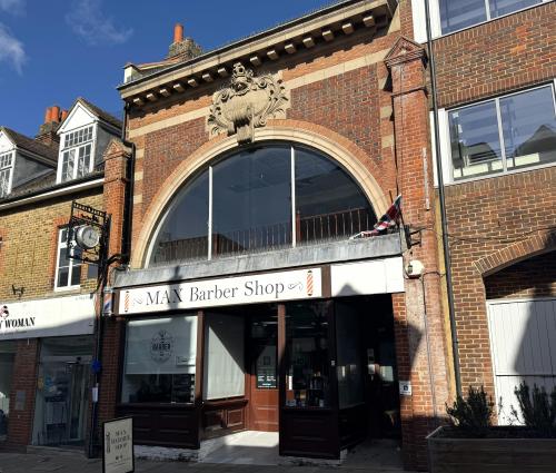 Tylney House, 23 High Street, Leatherhead, KT22