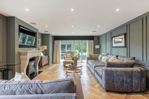 Monterey, 16A Blakes Green, West Wickham, BR4