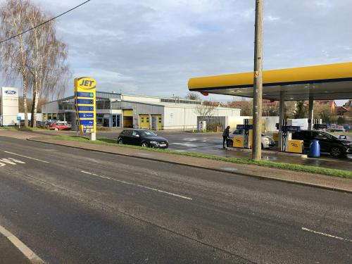 Former Ford Dealership, Station Road, Framlingham, IP13