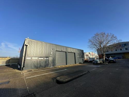 Unit 3 & 4, Wellington Park Industrial Estate, Waterloo Road, Staples Corner, London, NW2