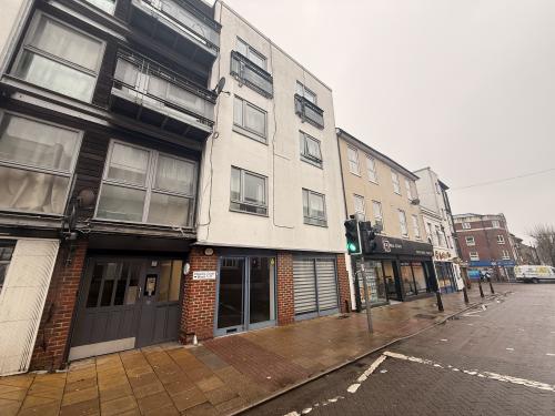 16 High Street, Gillingham, ME7