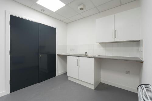 Unit 5 / 7, Trade City Bracknell, Western Road, Bracknell, RG12