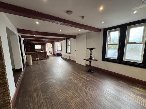 Anatolian, Winchester Road, Waltham Chase, Southampton, SO32
