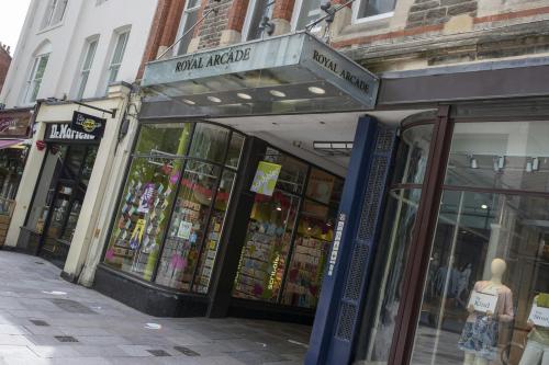 21 Royal Arcade, Cardiff, CF10