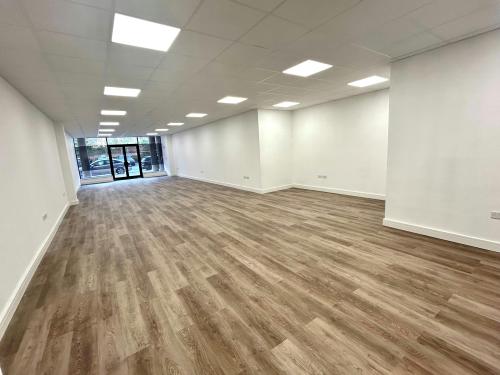Mera Heights, Firgrove Road, Farnborough, GU14