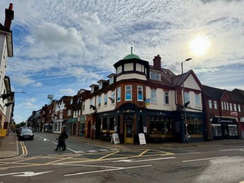 42/42A Packhorse Road & 22A-D Station Road, Gerrards Cross, SL9