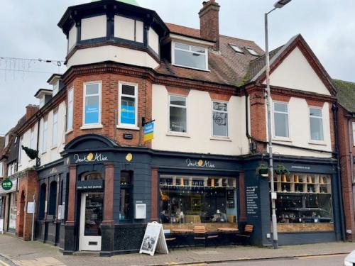 42/42A Packhorse Road & 22A-D Station Road, Gerrards Cross, SL9
