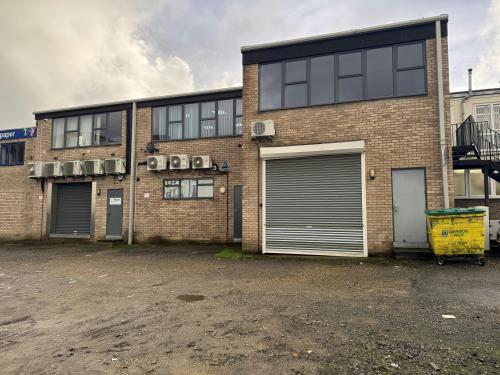Unit 15, Mark Road, Hemel Hempstead, HP2