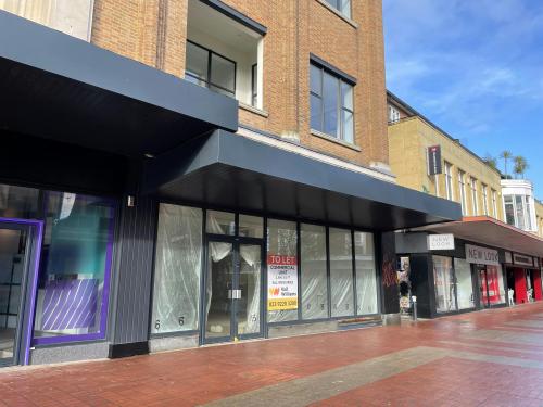 Handleys' Corner, 44-46 Palmerston Road, Southsea, PO5
